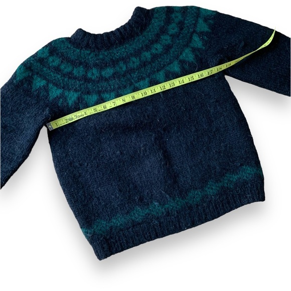 Thick artisan knit Fair Isle sweater - Picture 2 of 8